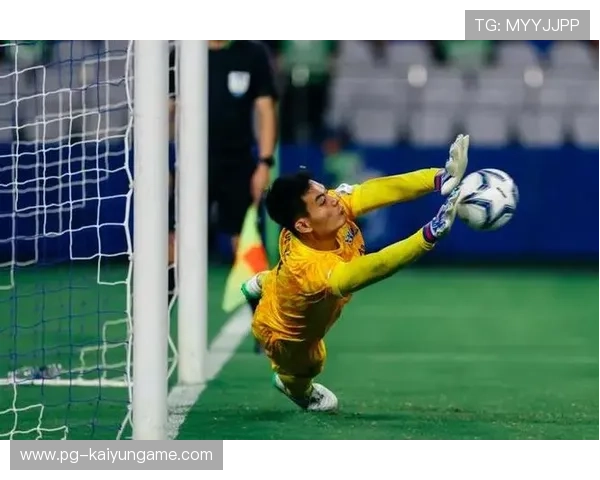 上海申花门将扑出关键一球，赢得“本场最佳”评价