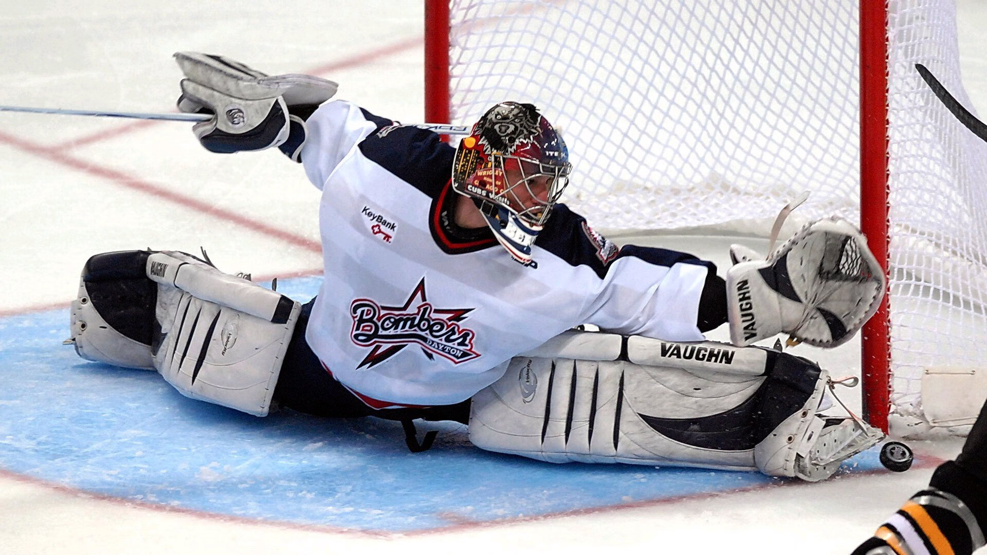 欧冠小组赛：本菲卡与那不勒斯3比3战平 双方互相送上点球大礼